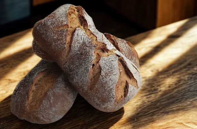 PANE GIRO DUNKEL